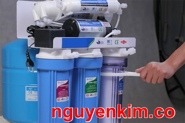 thay lõi lọc nước