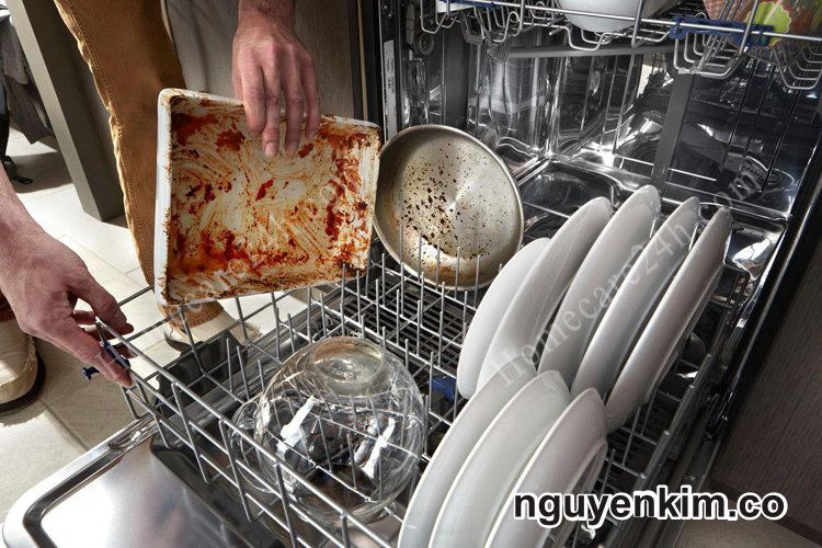 sửa máy rửa chén Electrolux