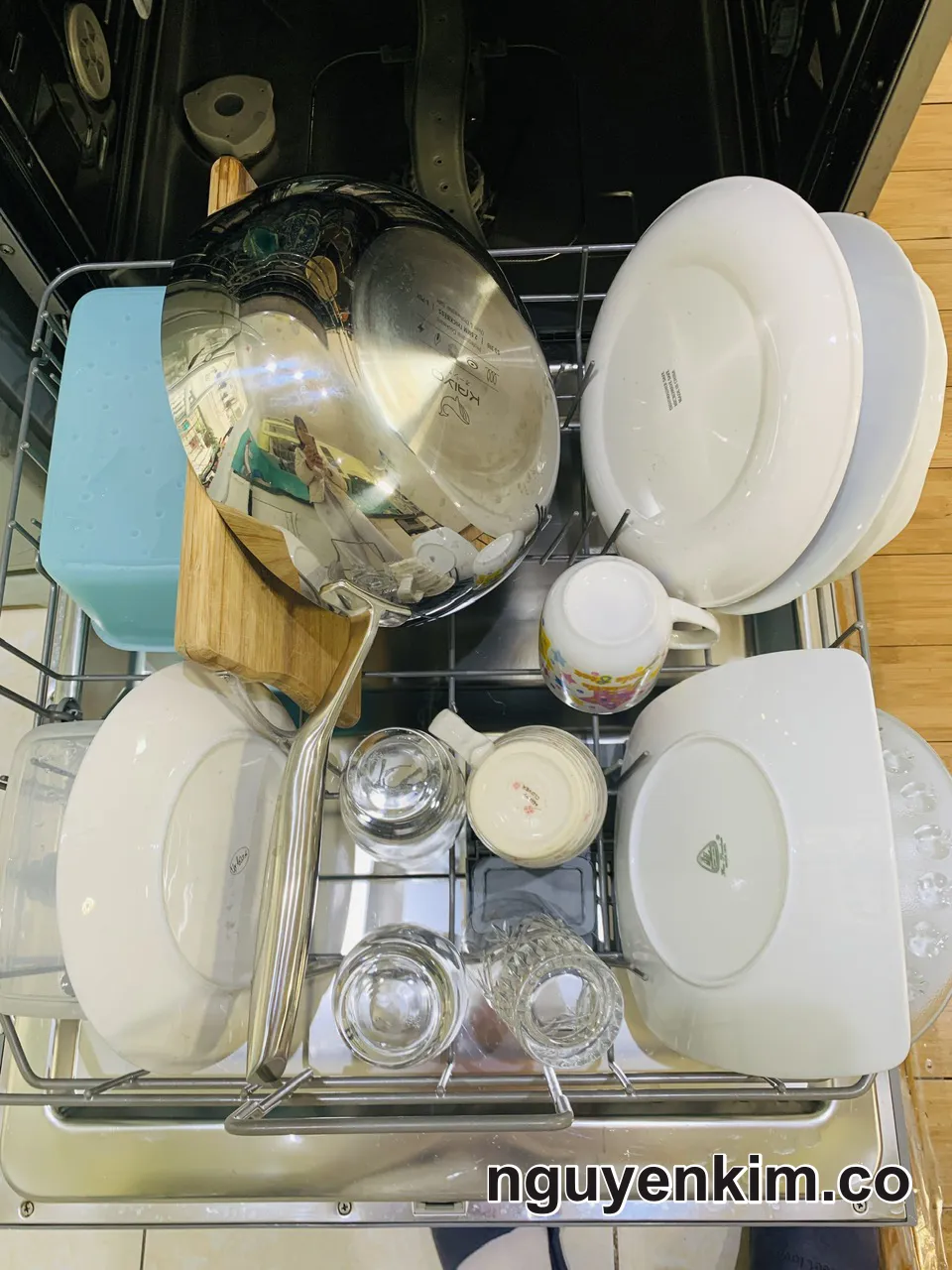 sửa máy rửa chén Electrolux