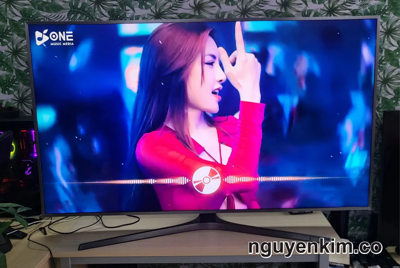 Tivi Samsung 65 inch màn hình 4K - Mua TV cũ tại Nguyễn Kim