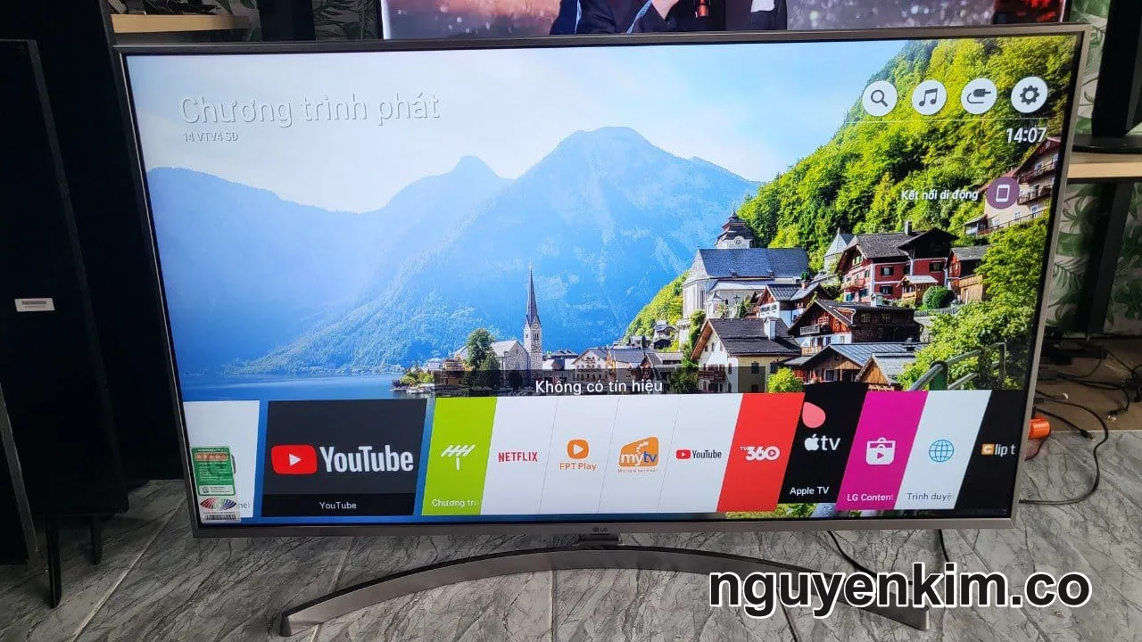 LG 49 inch màn hình 4K giọng nói