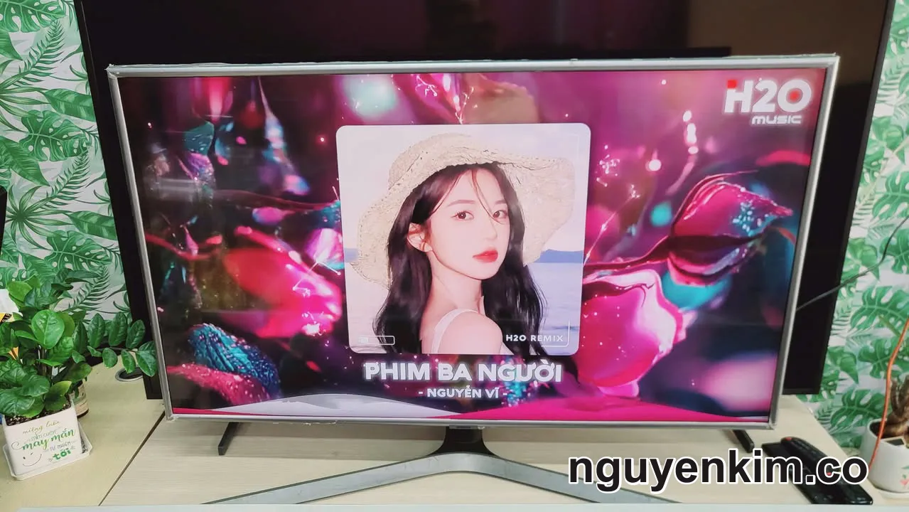 Tivi Samsung 43 Inch Màn Hình 4K Giọng Nói Model 43RU7400 - Mua TV Cũ