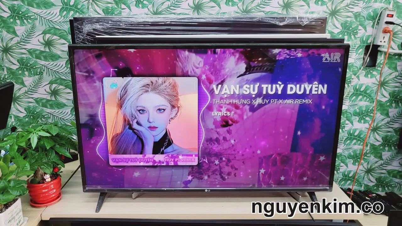Tivi LG 43 Inch Màn Hình 4K Giọng Nói Bluetooth Model 43UJ632T - Mua TV Cũ