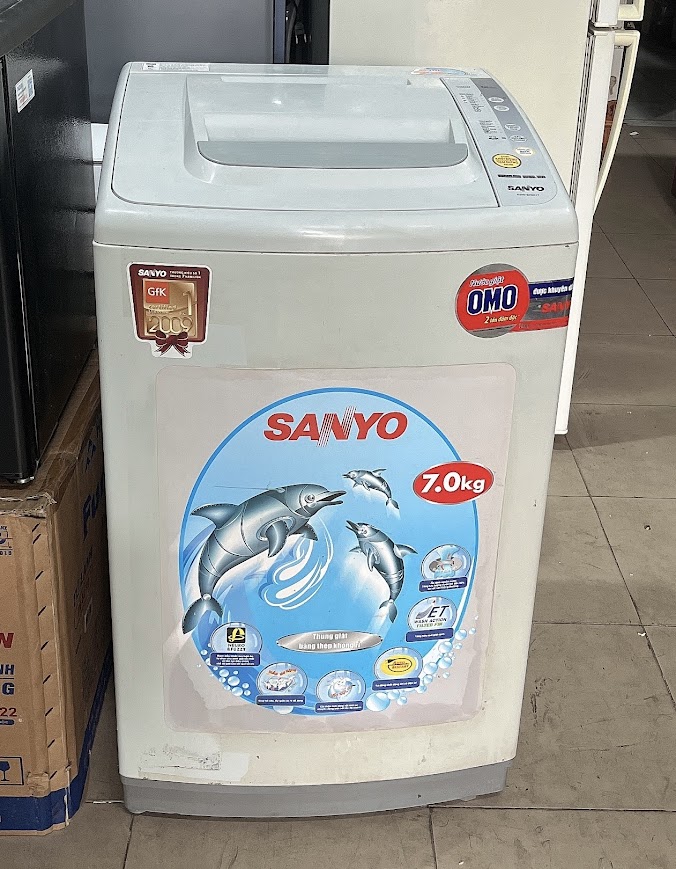 Máy giặt cũ Sanyo 7kg đời mới