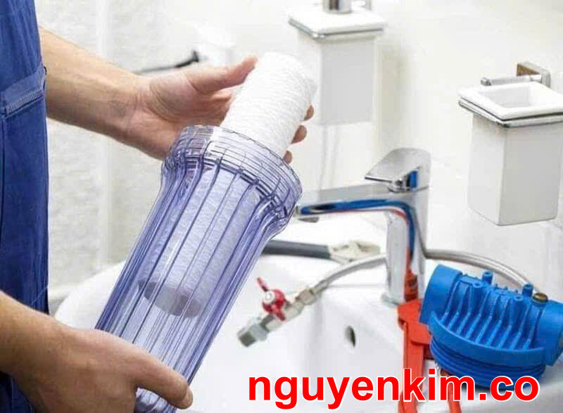 thay lõi lọc nước